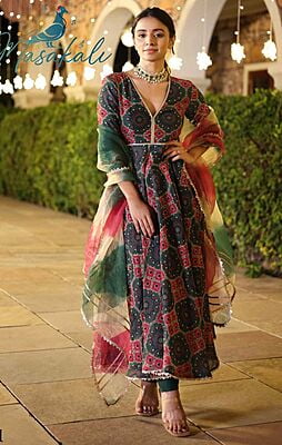 Masakali – Designer Anarkali Kurti  Set – Ready To Wear