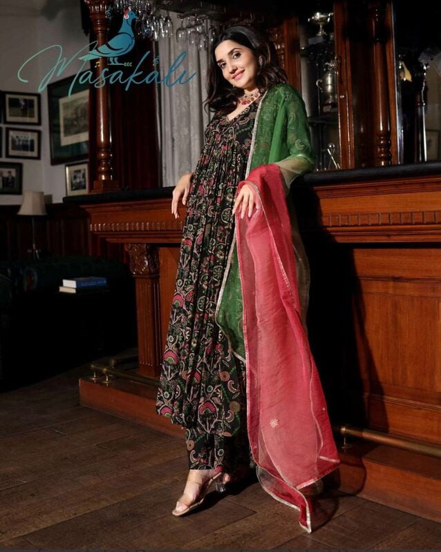 Masakali – Designer Anarkali Kurti Set 4004 – Ready To Wear Masakali – Designer Anarkali Kurti Set 4004 – Ready To Wear